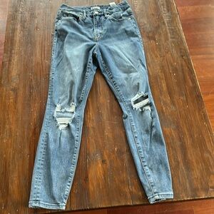 Good American Curvy Jeans